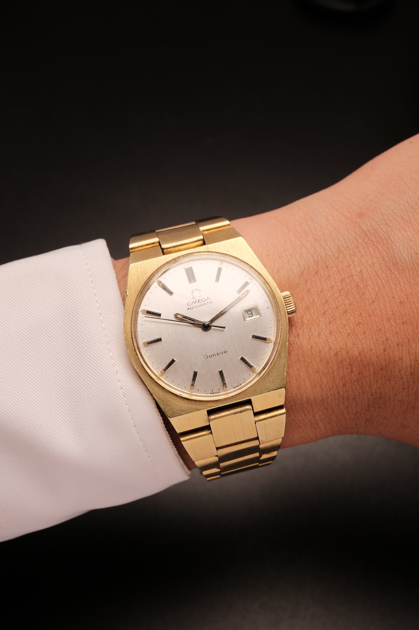 Vintage Omega Genève 166099 Gold Case Gold Bracelet White Dial