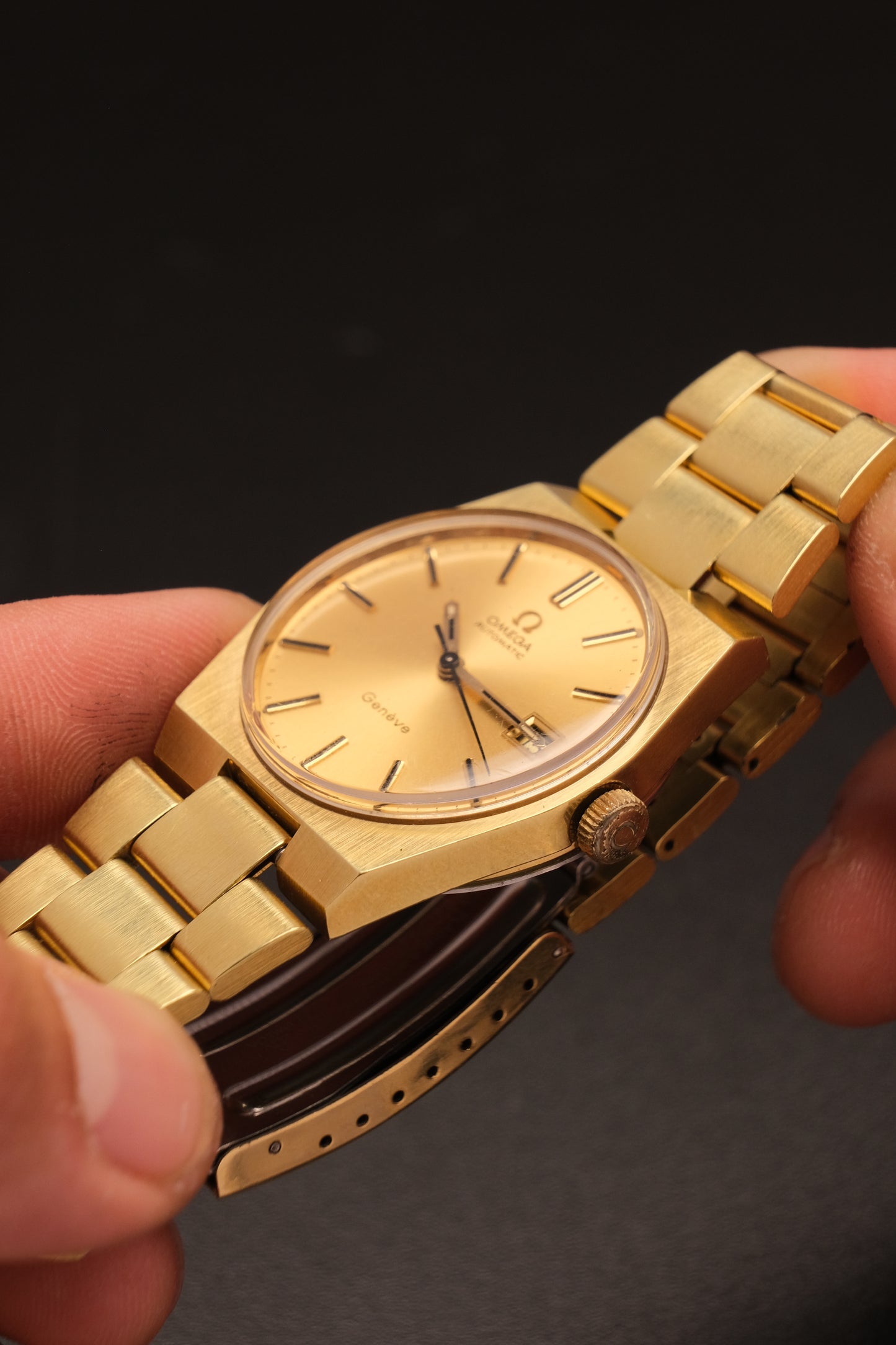 Vintage Omega Genève 166099 Gold Case Gold Bracelet Gold Dial