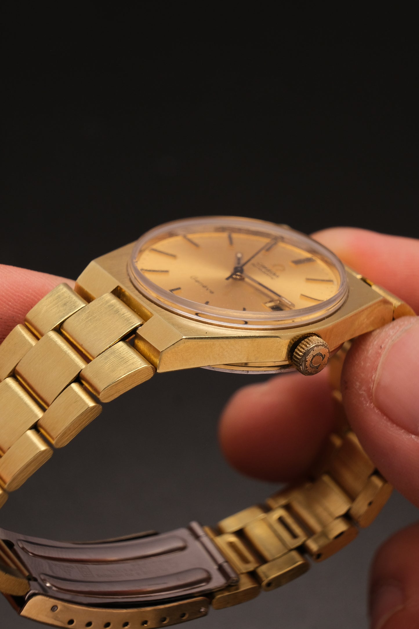 Vintage Omega Genève 166099 Gold Case Gold Bracelet Gold Dial