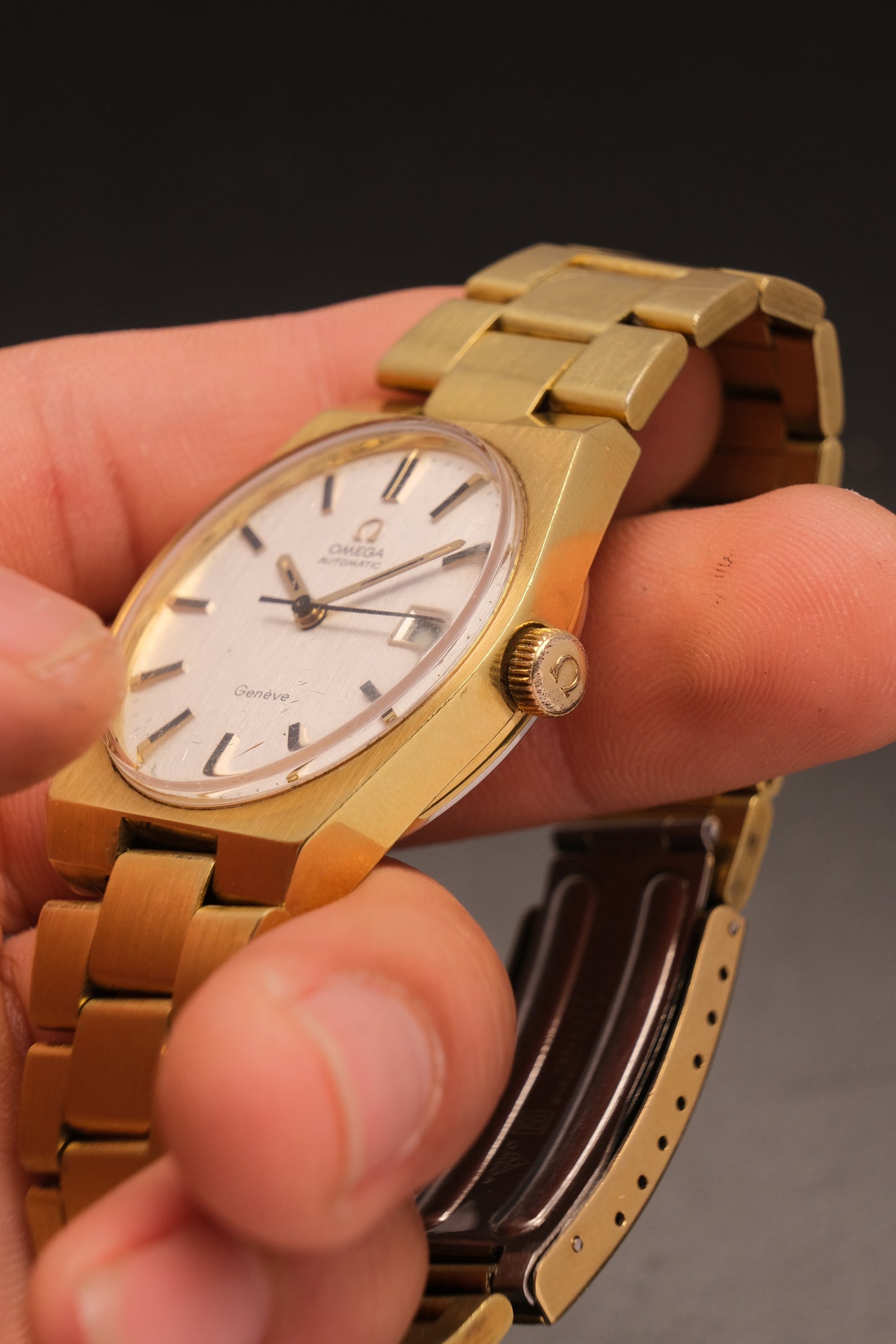 Vintage Omega Genève 166099 Gold Case Gold Bracelet White Dial