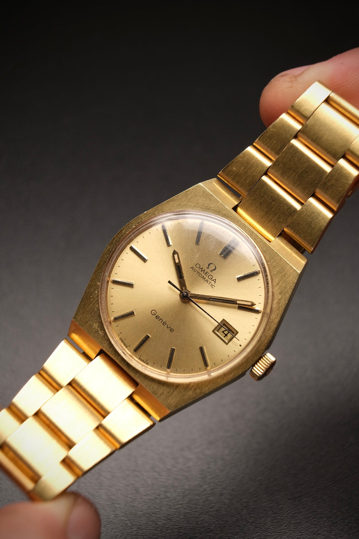 Vintage Omega Genève 166099 Gold Case Gold Bracelet