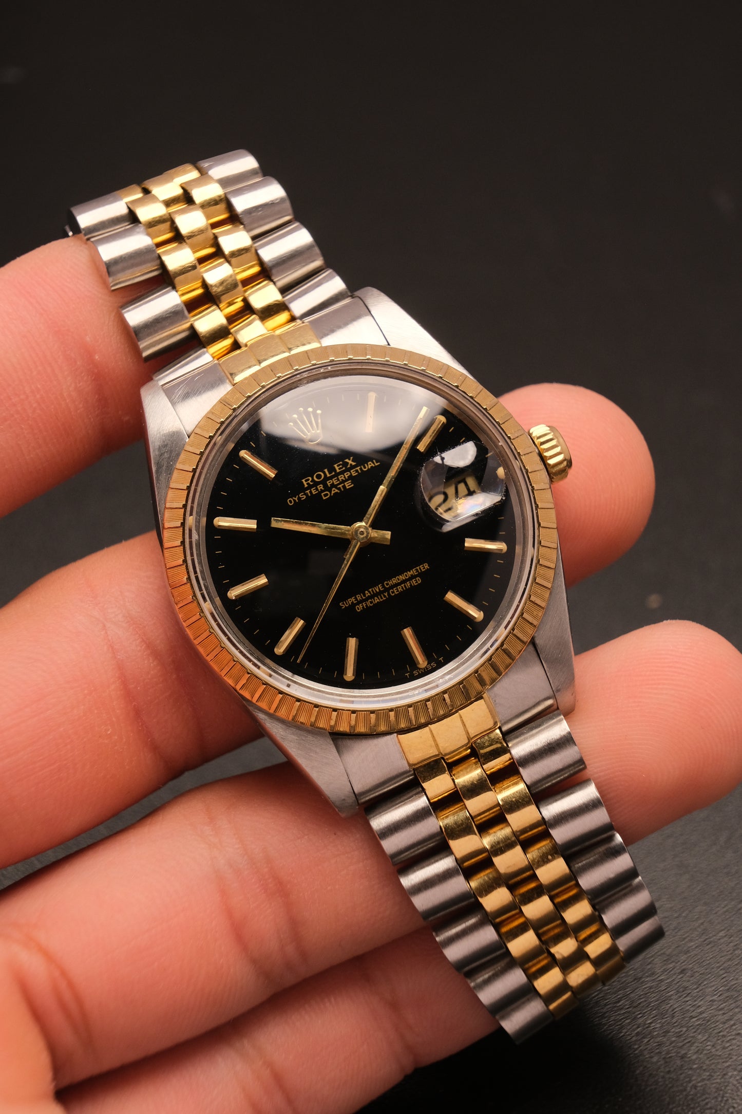 Vintage Rolex Date 34mm  15053 Two Tone Steel 18K Yellow Gold Black Jubilee 1984