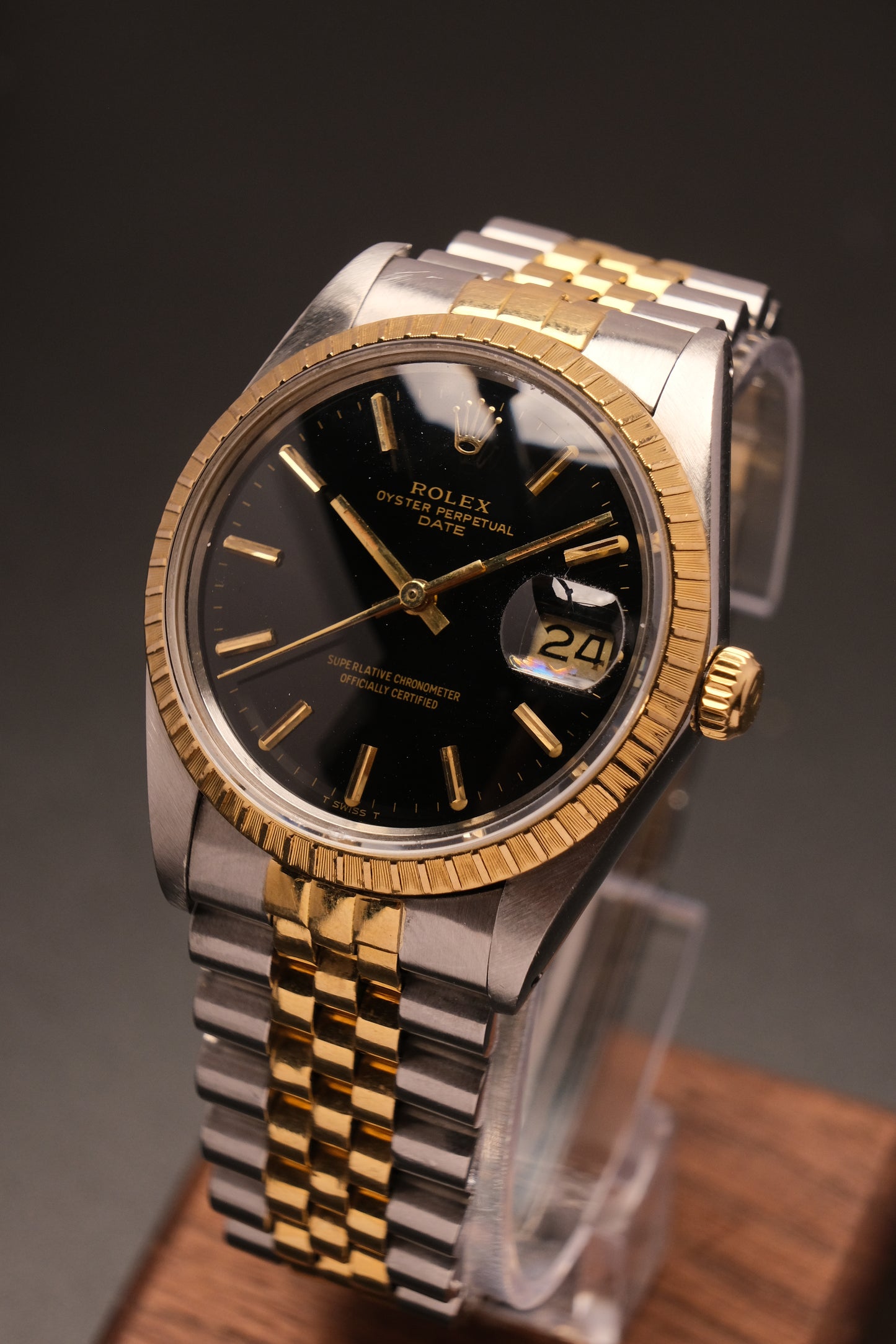 Vintage Rolex Date 34mm  15053 Two Tone Steel 18K Yellow Gold Black Jubilee 1984